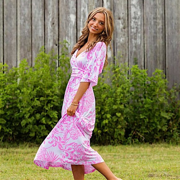 long sleeve knit midi dress Women's Black | Avara width:78 May be worn with Abercrombie Pink Ruffle Dress Size:2x 14/16